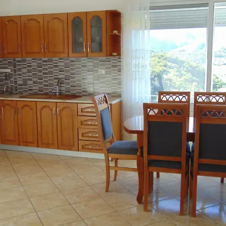 Aparthotel Hida