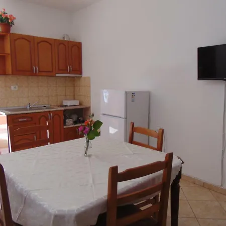 Hida Aparthotel *