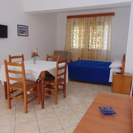 Aparthotel Hida Himarë